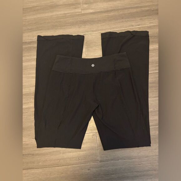 Lululemon Groove Pants Black Fold-Over Waistband Size 8 - Picture 5 of 9
